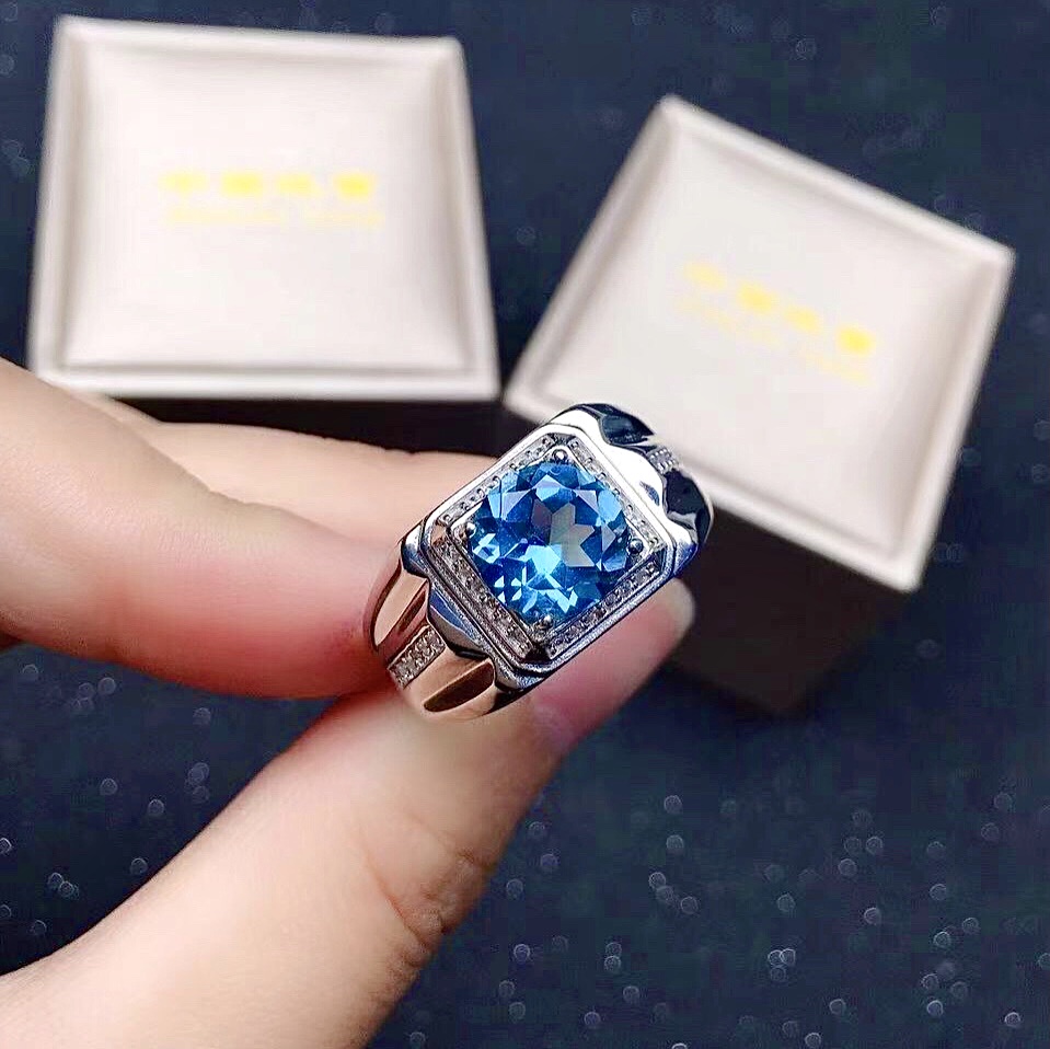 Fashion Gemstone Ring for Man  - Vs Smartwatch 评论和价格